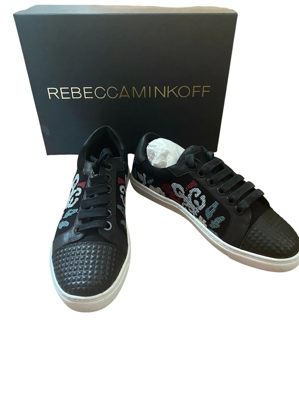 Rebecca Minkoff Black Embroidered Low-Top Sneakers sz 7-1/2 with box